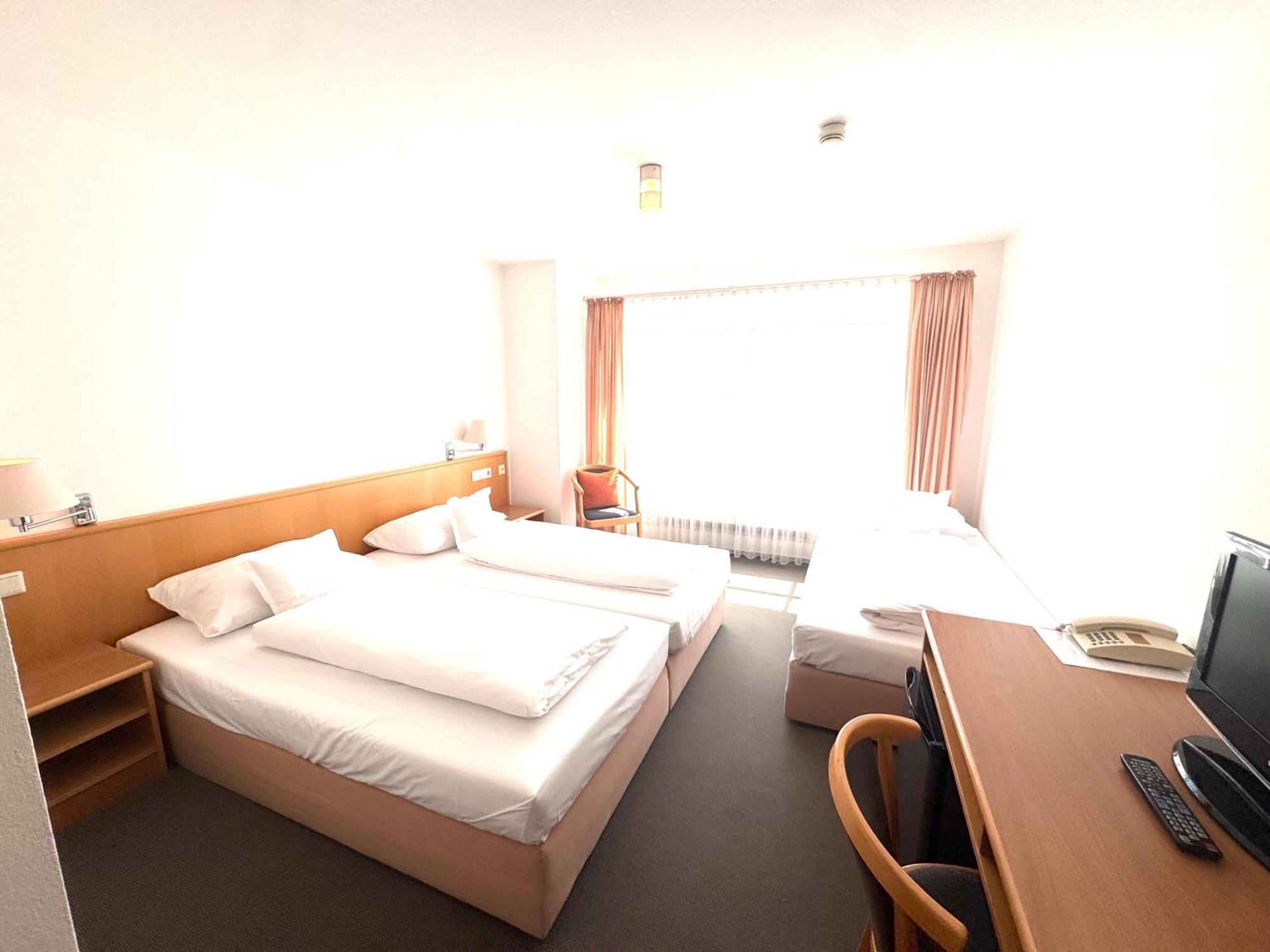 Kirchers Park & Wellnesshotel Kaiserstuhl Garni Endingen am Kaiserstuhl Eksteriør billede